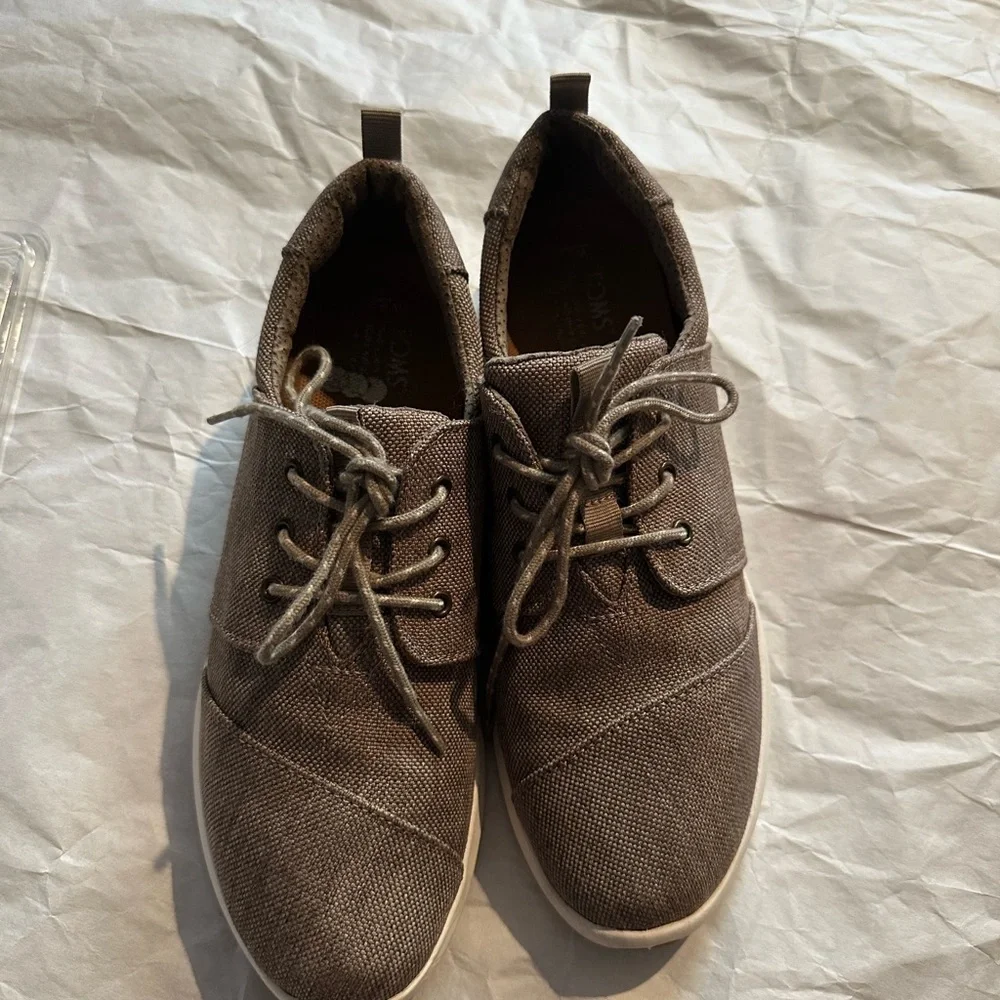 Toms Tan Sneakers for Women